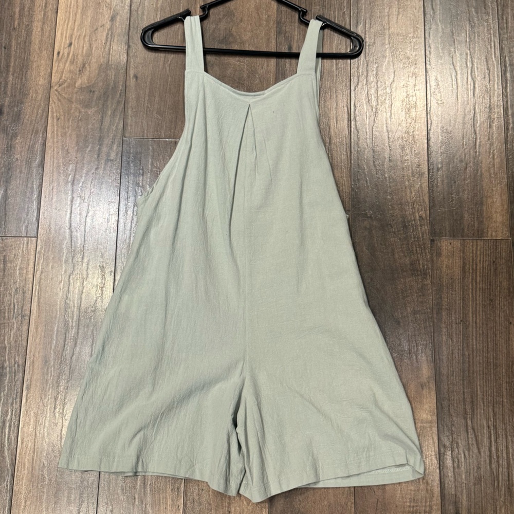 Wanderlust Romper - Picture 2 of 2
